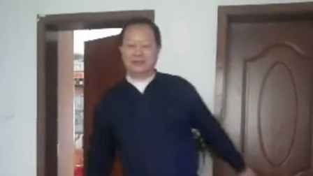 看奇葩朋友宅家跳舞