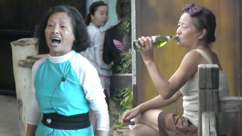 我们15个之平顶之外 上海大妈遭孤立导演很心疼
