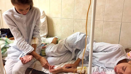 半岛奇闻 14岁双胞胎少女为做模特, 患上严重厌食症, 瘦得仅剩一副骨架