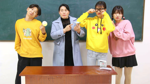 美女家务事 学霸和学渣同时被老师批评，学霸痛哭学渣反乐开花，啥情况