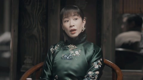 《鬓边不是海棠红》精选看点 范湘儿对商细蕊的表演非常不满！台上这邹氏准不是正经货色！