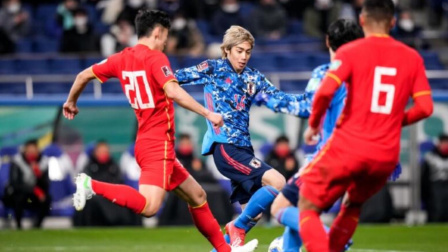 中国男足冲击2022世界杯 12强赛-国足0-2完败日本 7战5分出线希望愈发渺茫