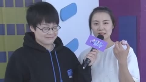 男生女生向前冲第15季 宝妈凭毅力顽强过关 镜头前鼓励孩子加油