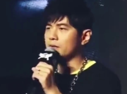 娱乐急先锋 周杰伦宣布年底将出新专辑