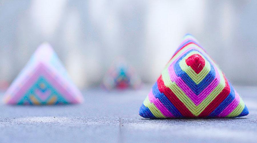 折纸缠绕彩色毛线做高颜值五彩粽，手残党也能轻松学会！