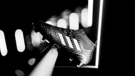 格纹之耀系列Adidas ACE17足球鞋