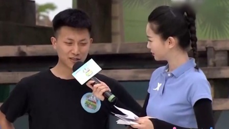 高铁小姐姐献跳舞蹈惊艳全场，翻版“TFboys”组合携手前来挑战