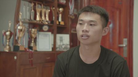 从未接受专业篮球训练，被打爆却能让对手流泪的洋葱哥