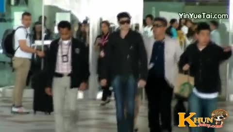 2PM One Day Trip Nichkhun Pattaya Thailand 饭拍版 12/04/27-2PM