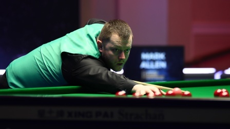 打完以后白球不动是什么？答案是艾伦的大低杆