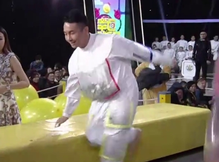 幸运搬搬搬2016 设计师赛道学会“九阴白骨爪”