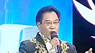 震撼一条龙 六旬老人作词组曲老婆大赞