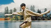 首档丁真漫游甘孜人文纪录片《寻真之地》今日官宣 7条线路探索甘孜18县（市）