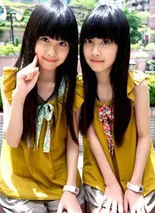 台湾双胞胎姐妹花热舞 海报