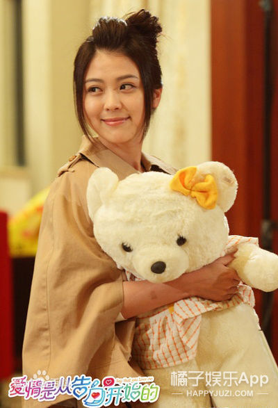 还记得《翻滚吧!蛋炒饭》里的关小舒吗?她现在长这样啦!