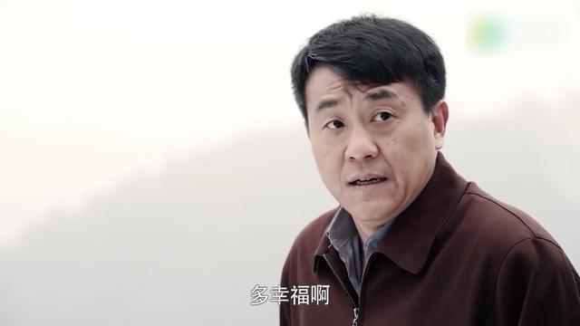 《情满四合院》别人夸自己一家人很幸福,男人竟一脸不情愿!