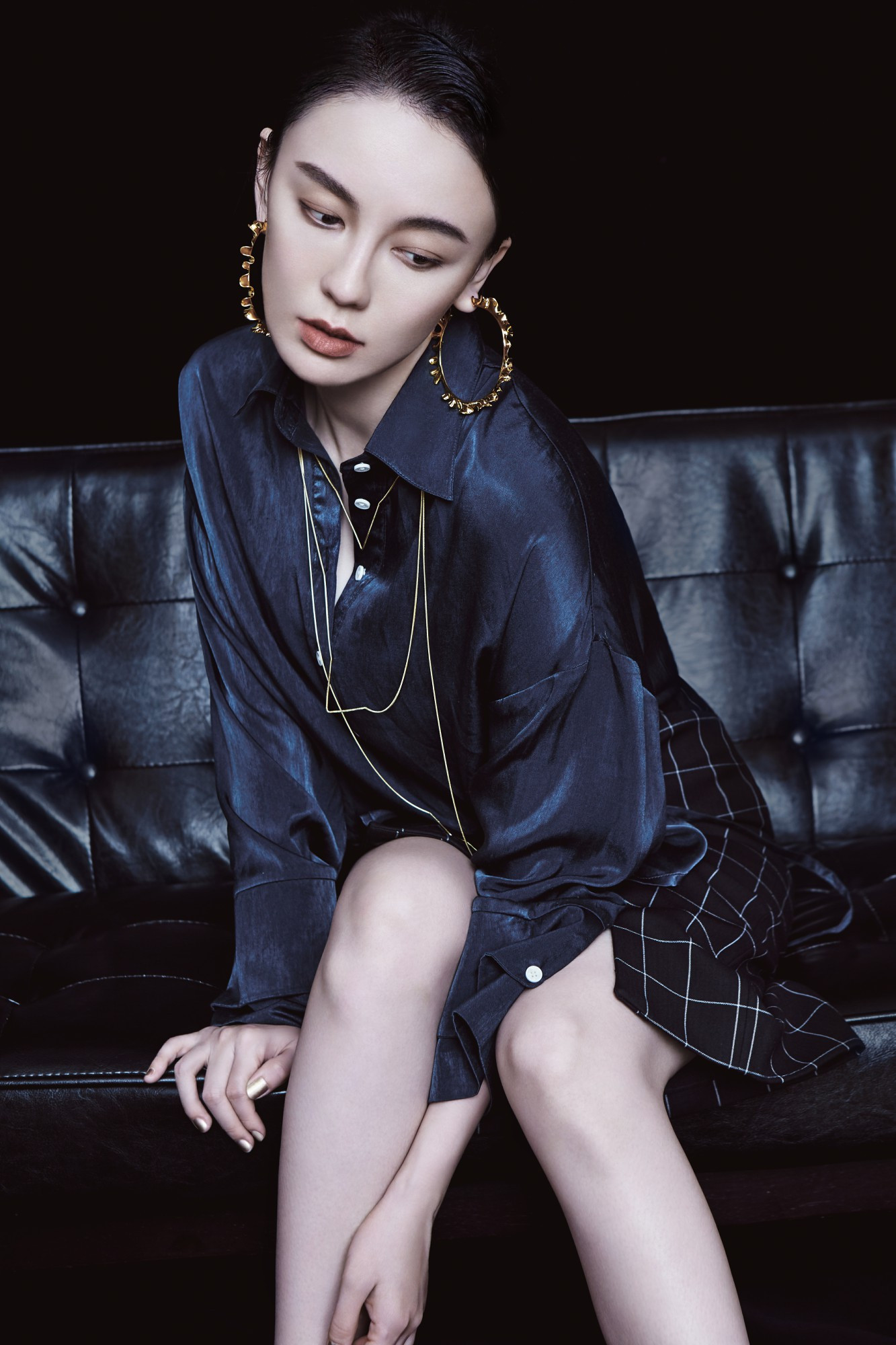 吕佳容唯美冷系大片曝光 娇媚迷人眼神魅惑