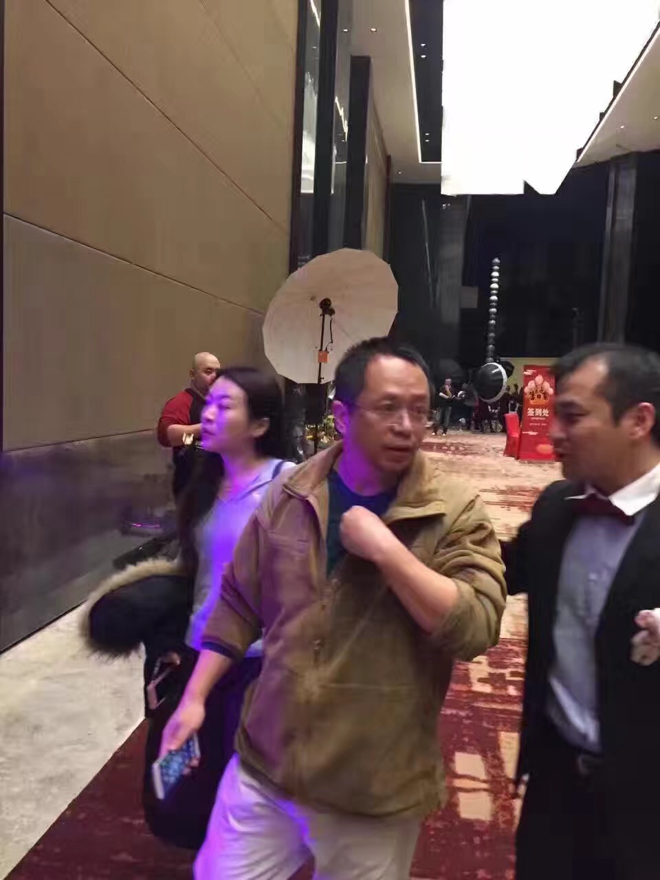今天晚上没收到蛮子生日会邀请函的 你被中国投资圈开除了