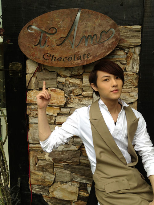 中国台湾艺人---邱胜翊