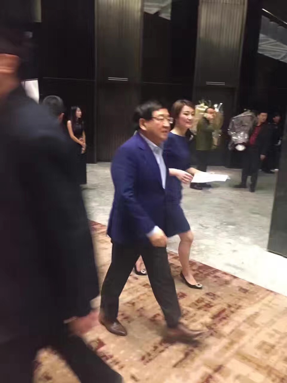 今天晚上没收到蛮子生日会邀请函的 你被中国投资圈开除了