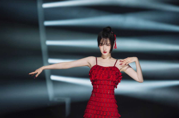 乘风破浪的姐姐第二季陈小纭逆袭成功国风漫画造型吸睛