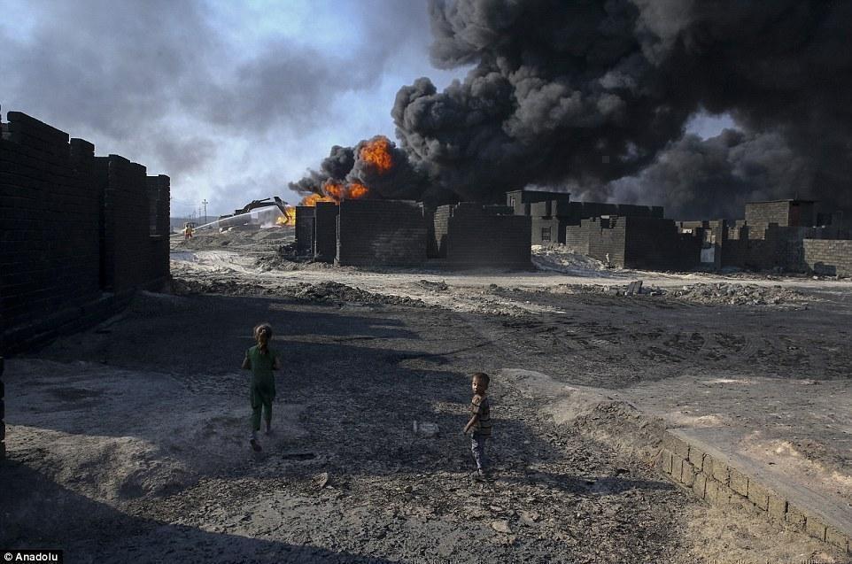 战争何时结束?战乱中儿童生活场面令人揪心