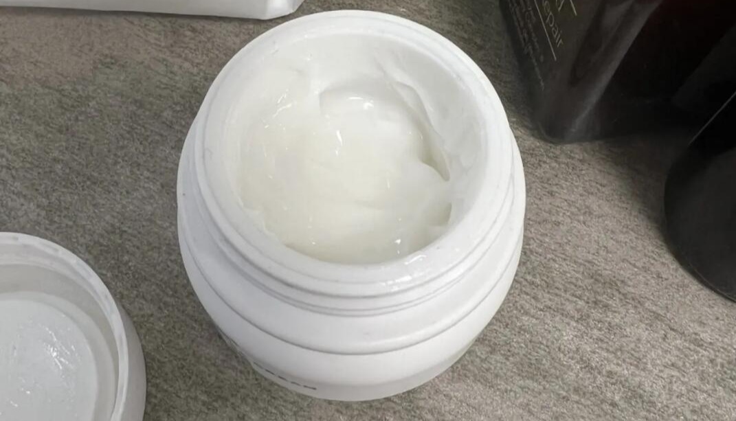 姐妹俩因面霜中毒