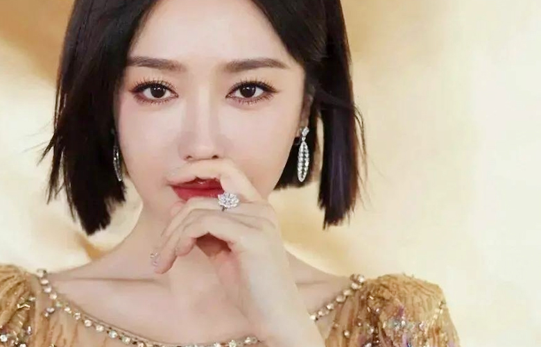 秦岚越活越美原因揭秘，看这组照片就懂了